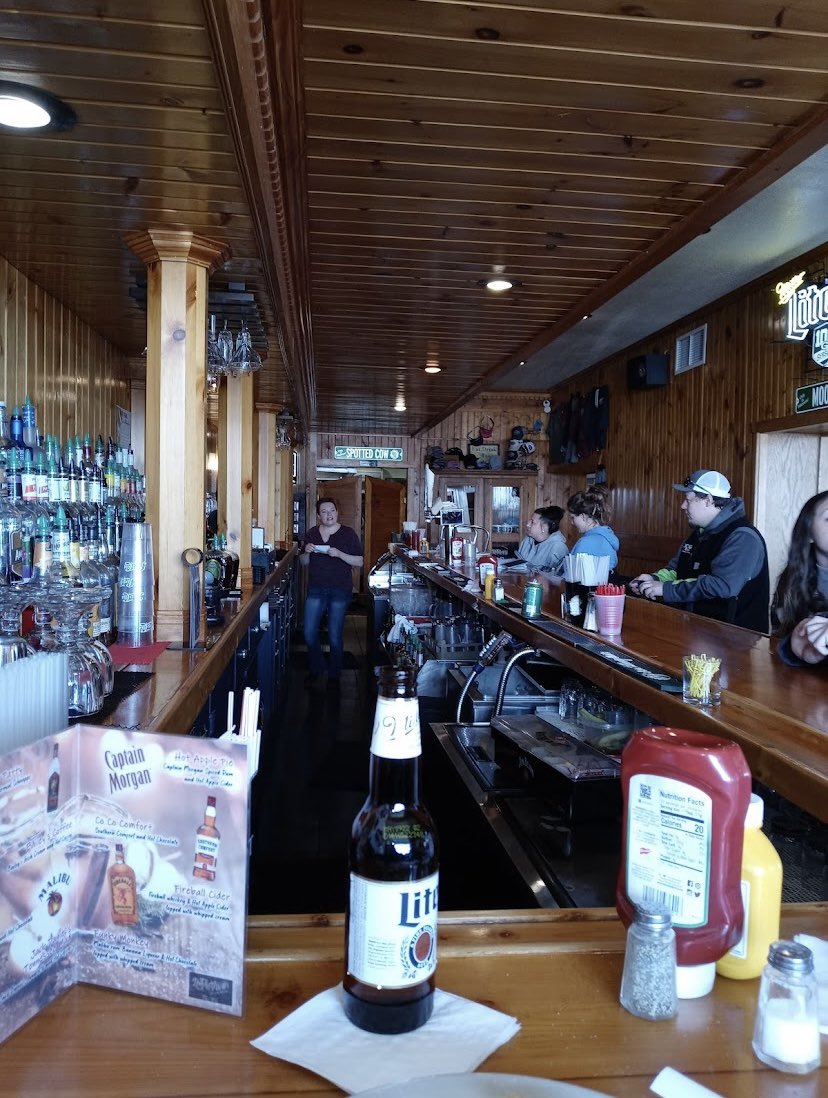 DivesOfWI's tweet photo. Lakeview Bar & Grill
Shell lake, WI
#DivesOfWI #Divebars #Wisconsin #Shelllake https://t.co/y9amH5Fwow