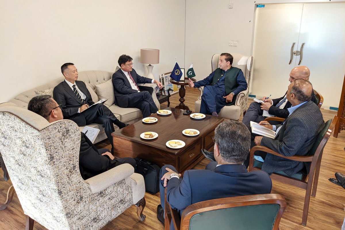 aminattock's tweet photo. Very Good meeting with @ADB_HQ Vice President to discuss new #ClimateProgram to be developed for #Pakistan https://t.co/mKmGFjZqEX