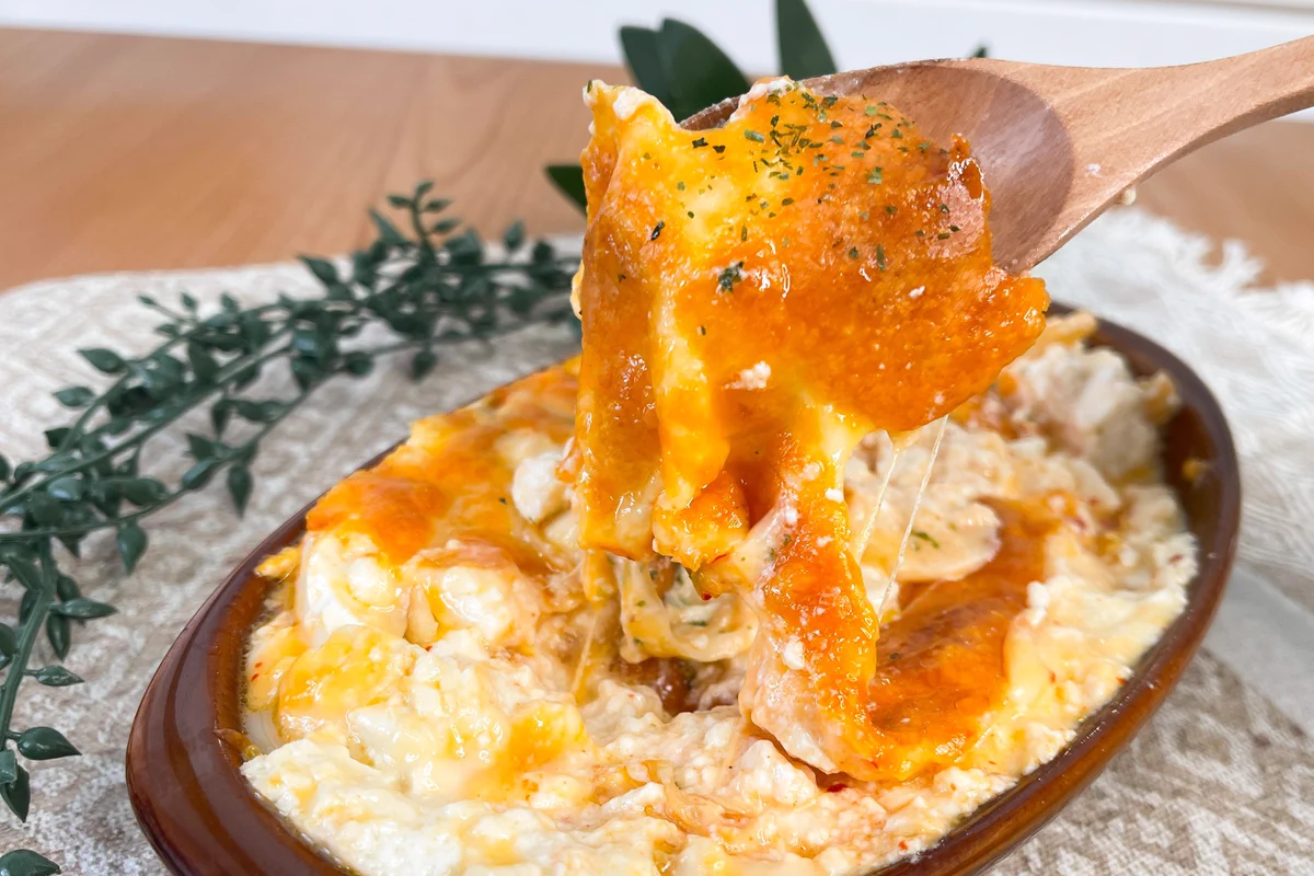 糖質もカロリーも低め！豆腐でキムチーズグラタン。