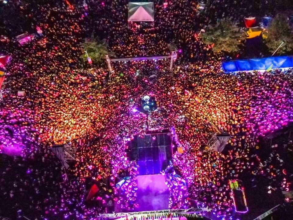 13thFool's tweet photo. Cavite, Manila, Isabela and GenSan. All checked.

VP Leni has now successfully staged a show of force right at the bailiwicks of her opponents. In each place, she drew a crowd that they cannot even muster.

Her message can’t be clearer. She is formidable and ready to win this. https://t.co/UzWV5QSzBQ