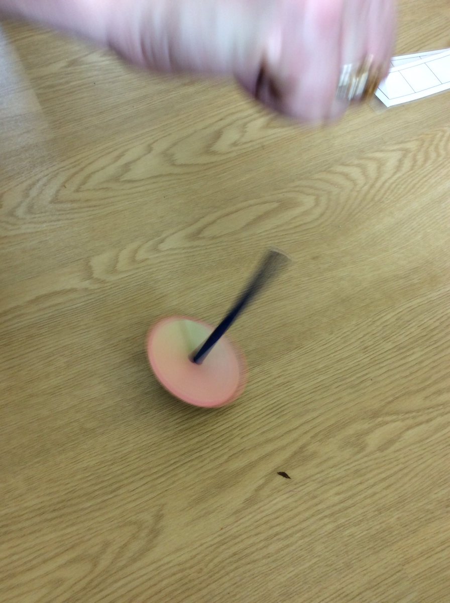 MrsConway01's tweet photo. Today we have enjoyed making Isaac Newtons ‘Disapperaring Colour Disc’. This experiment fascinated us as we learnt about a mix of light stimuli called ‘temporal optical mixing’  @fcwpa @SharonPascoe123 https://t.co/28KwyUoWFK