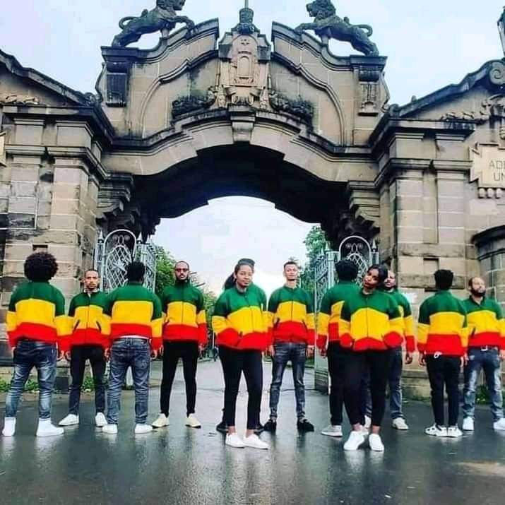 Habiba__Yasin's tweet photo. Addis abeba university Ethiopia
አዲስ አበባ ዪንቨርስቲ 💚💛❤ https://t.co/BDEIwCRaEM