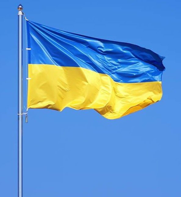 juliancundiff's tweet photo. I don't normally do raffles/ competitions normally but happy to support Carp Hunter Giveaways who organised one to raise money for the British Red Cross in Ukraine.  £1271 raised and 10 power-packs to the Ukraine. See you at Norton Disney next week Martin (winner)@CH_Giveaways https://t.co/VAZ6qsHw3i