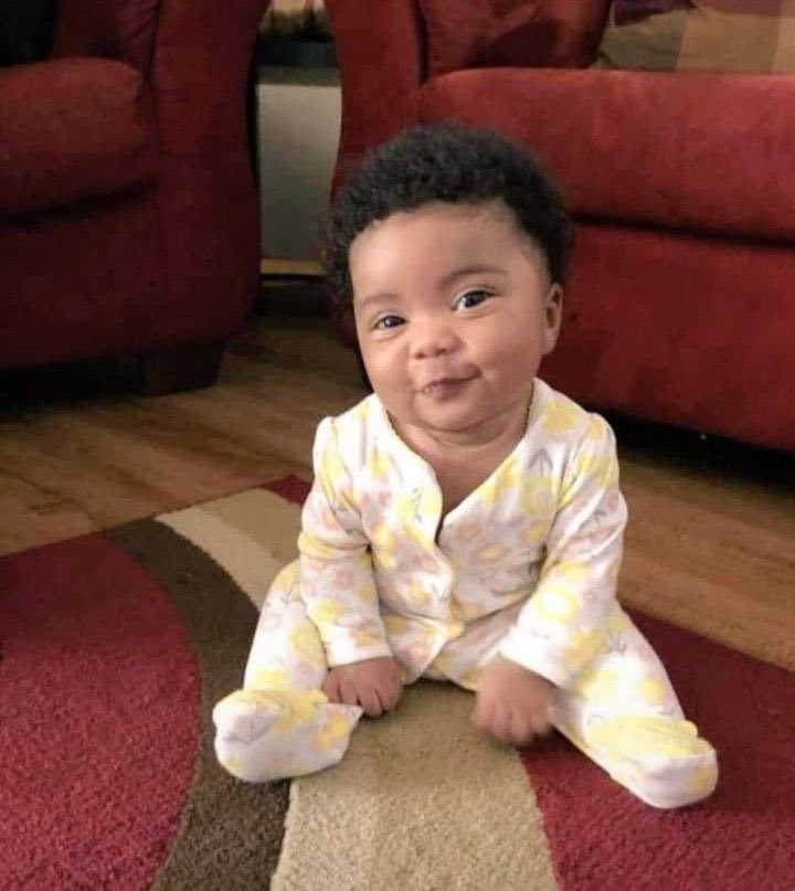 Mlogo98's tweet photo. @Saneh_Mdunge Can we have tennis balls tuu, not ama’drip  🙄 https://t.co/N0wKynVmn9