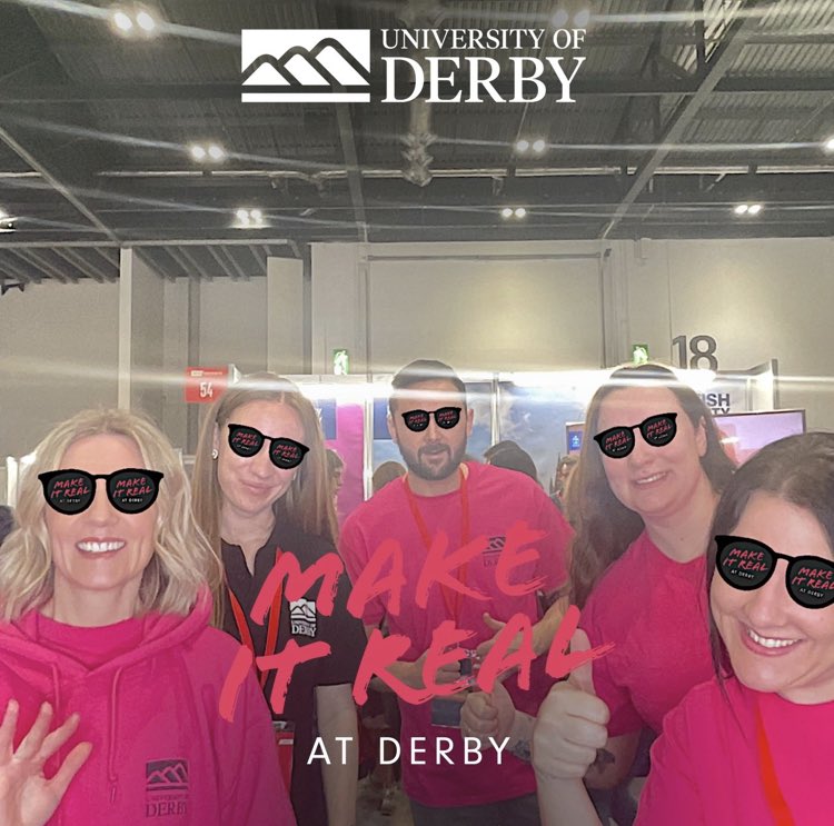 han_w20's tweet photo. We have had a great time in London talking to so many young people about their exciting future plans! 🧑🏼‍🎓👩🏽‍🎓Great to be back out on the road! Thanks @LadyJLord76, James @GoldboxL @rdinija and Beth for being such a great team! @derbyuni @ucas #derbyoutreach #makeitreal https://t.co/Q8Um7YqtKL