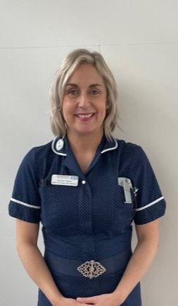 WorcsAcuteNHS's tweet photo. Meet Donna 👋

Donna is the lead CNS for Upper GI &amp; the Non Specific Symptom pathway, caring for patients who are diagnosed with cancer of the Upper Gastro-intestinal tract

Donna is very passionate &amp; strives to ensure patients and their carers receive "gold standard care." https://t.co/r8Lo87TWah