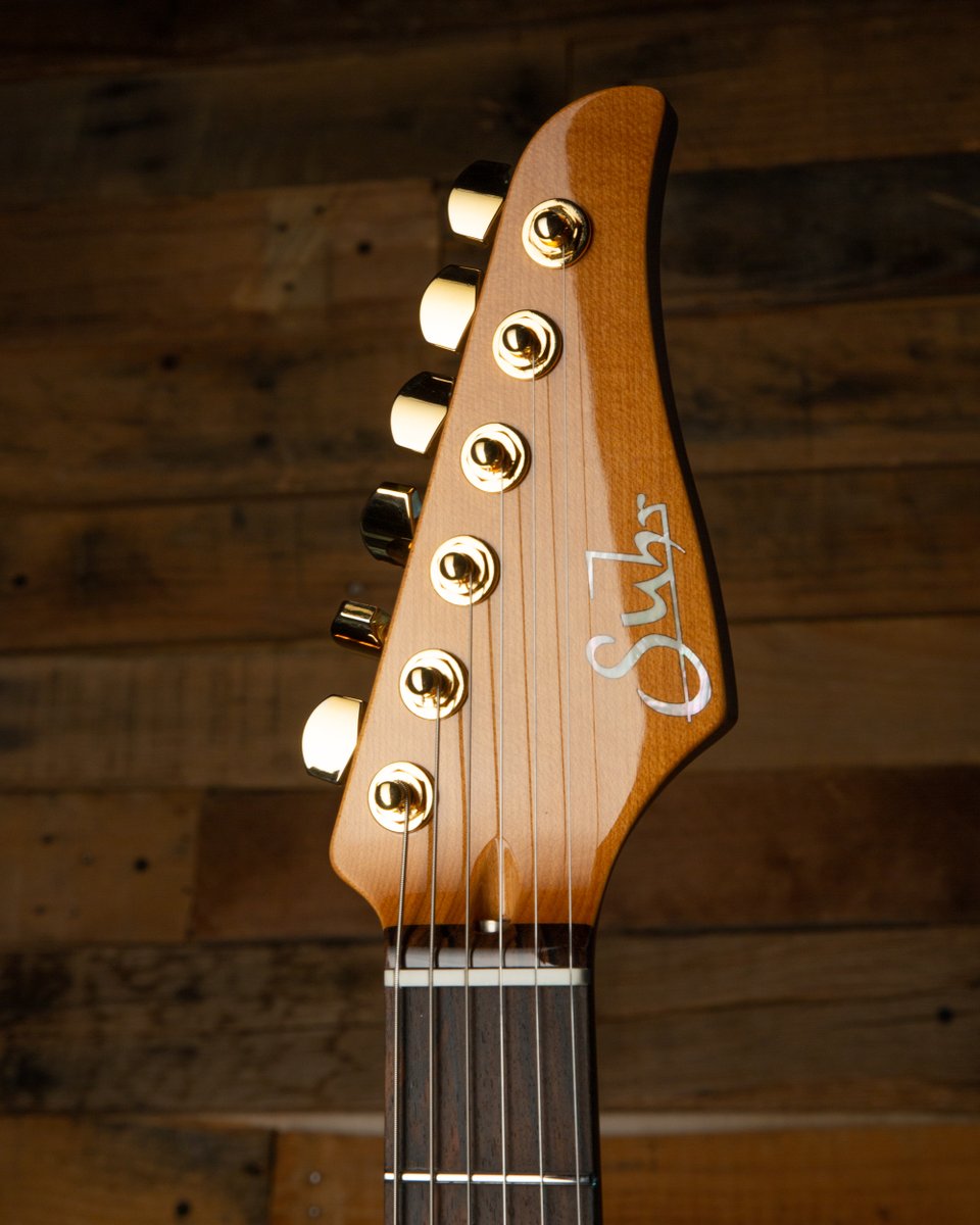 SuhrCustom's tweet image. Custom Classic T built for Wildwood Guitars!  
Find a dealer now at suhr.com/dealers.

Instrument Specifications:
Serial Number: 67871
Model: Classic T
Finish: Trans Amber
Body Wood: Roasted Alder with Koa
Neck: Roasted Maple with Ziricote
*
*
*
#suhr #suhrcustom #classict