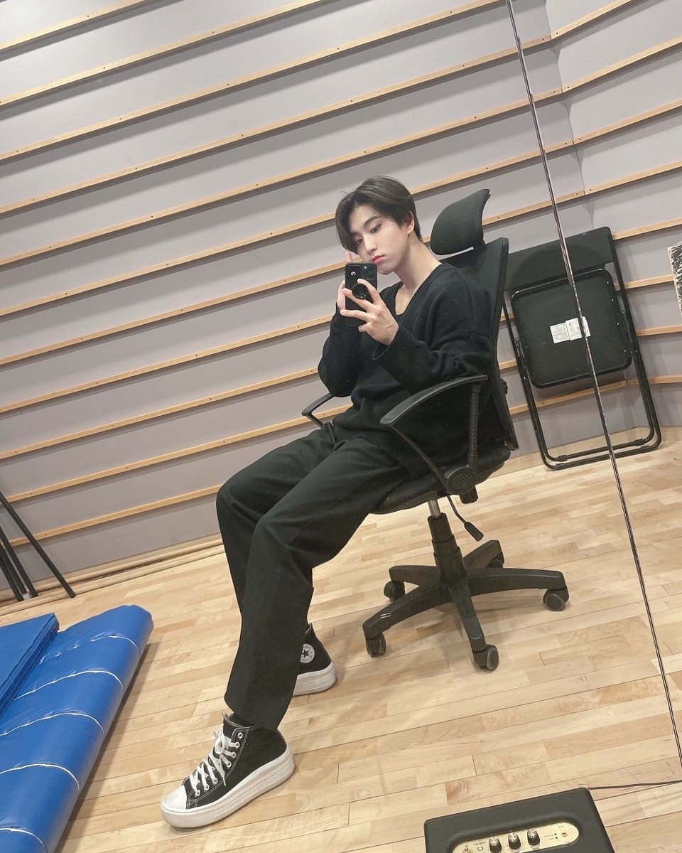 SKZMYHanJisung's tweet photo. [INSTA POST] 220315

@/realstraykids

🔗https://t.co/vzXcMsJwnr

@Stray_Kids
 #StrayKids #스트레이키즈 
#STAYsMY #Han #HanJisung  #한 #한지성 https://t.co/6iePaiMlLw