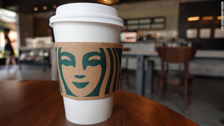 Starbucks is planning to phase out its iconic cups. cnn.com/2022/03/15/bus…