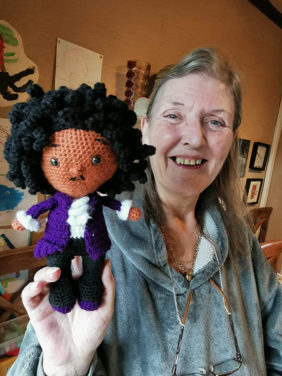 jaystansfield's tweet photo. My mum made Prince 😍 https://t.co/kJFMngc0O3