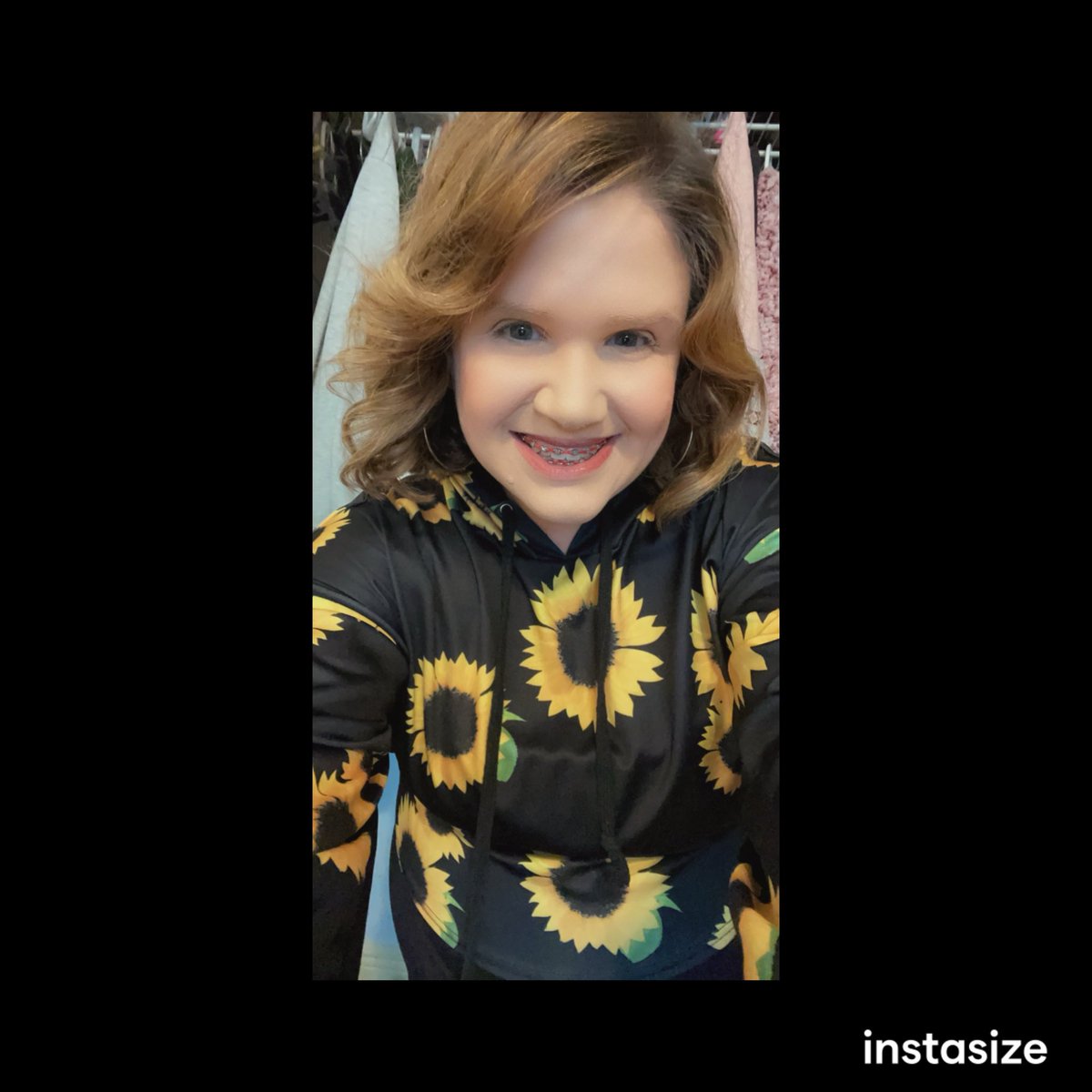 BobbieWehmeyer's tweet photo. Last day with braces 😁// getting them off tomorrow Morning 🤍 #cantwait #goingtofeelweridwithoutthem #newsmile  #march162022 https://t.co/P6Gxw9pxKi