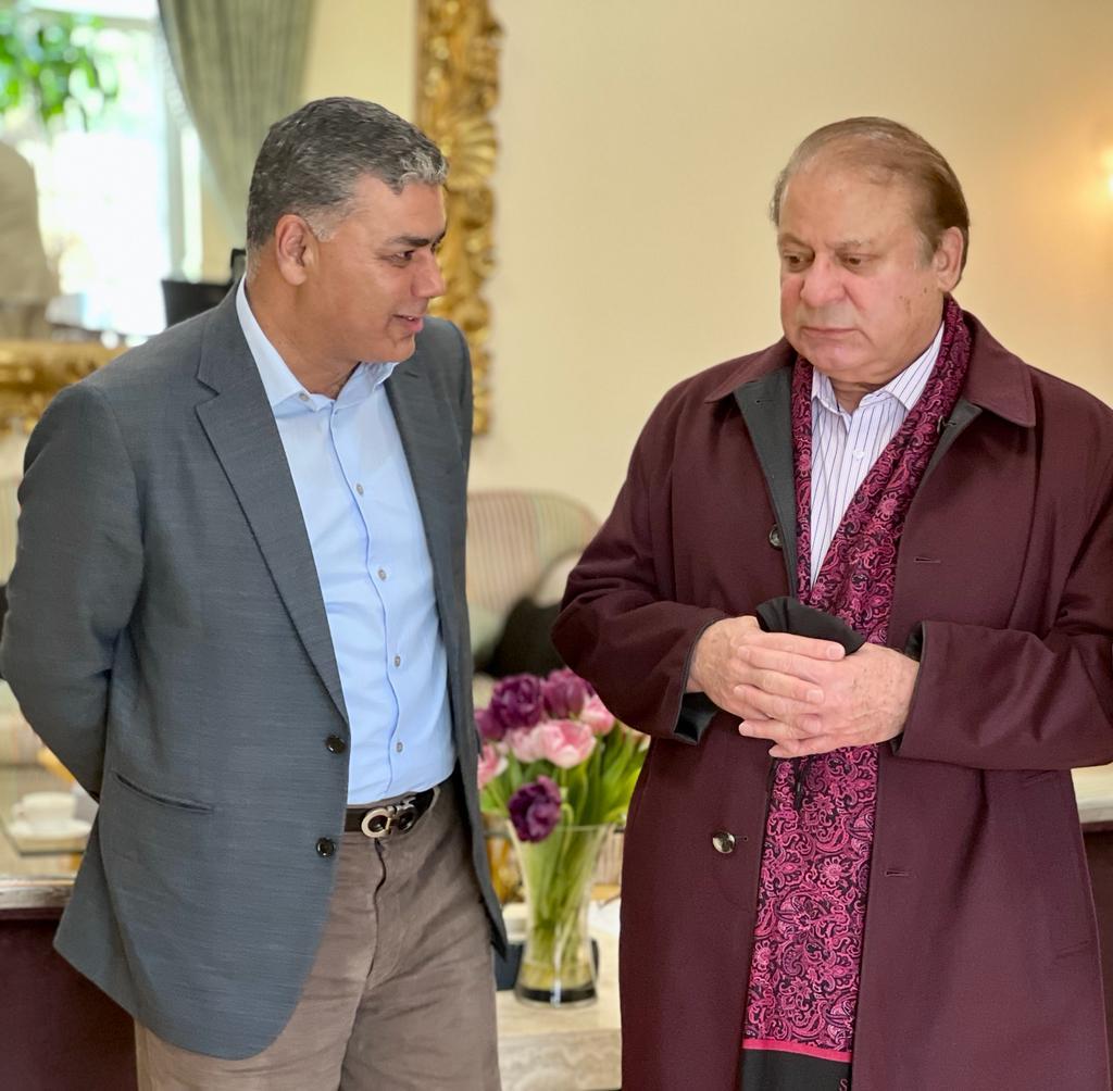 TariqSubhaniSKT's tweet photo. ضلعی صدر مسلم لیگ ن سیالکوٹ، وریو قبیلہ خدمت قبیلہ کے فرزند جناب چوھدری طارق سبحانی سابق ایم پی اے کی قائد جمہوریت قائد محترم میاں محمد نواز شریف سے لندن میں ان کی رہائش گاہ پہ خصوصی ملاقات اور باہمی سیاسی امور پہ تبادلۂ خیال۔ 
#Team_VARIO https://t.co/ypo9jb3Xyh