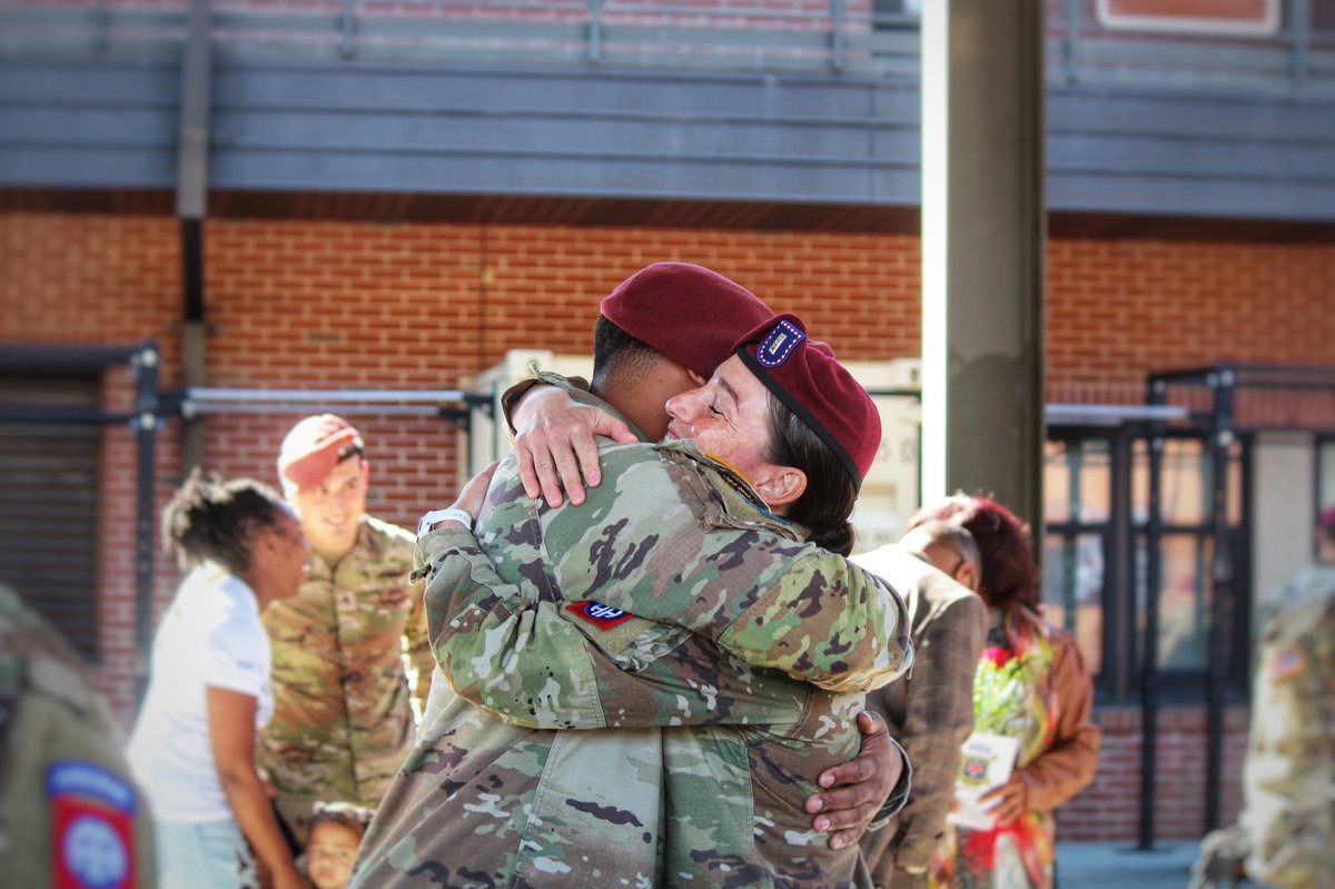127th_AEB's tweet image. Delta Company's Change of Command Ceremony today! 1SG Cole, incoming, assumes responsibility from 1SG Allen, outgoing. #devilstrike #AATW