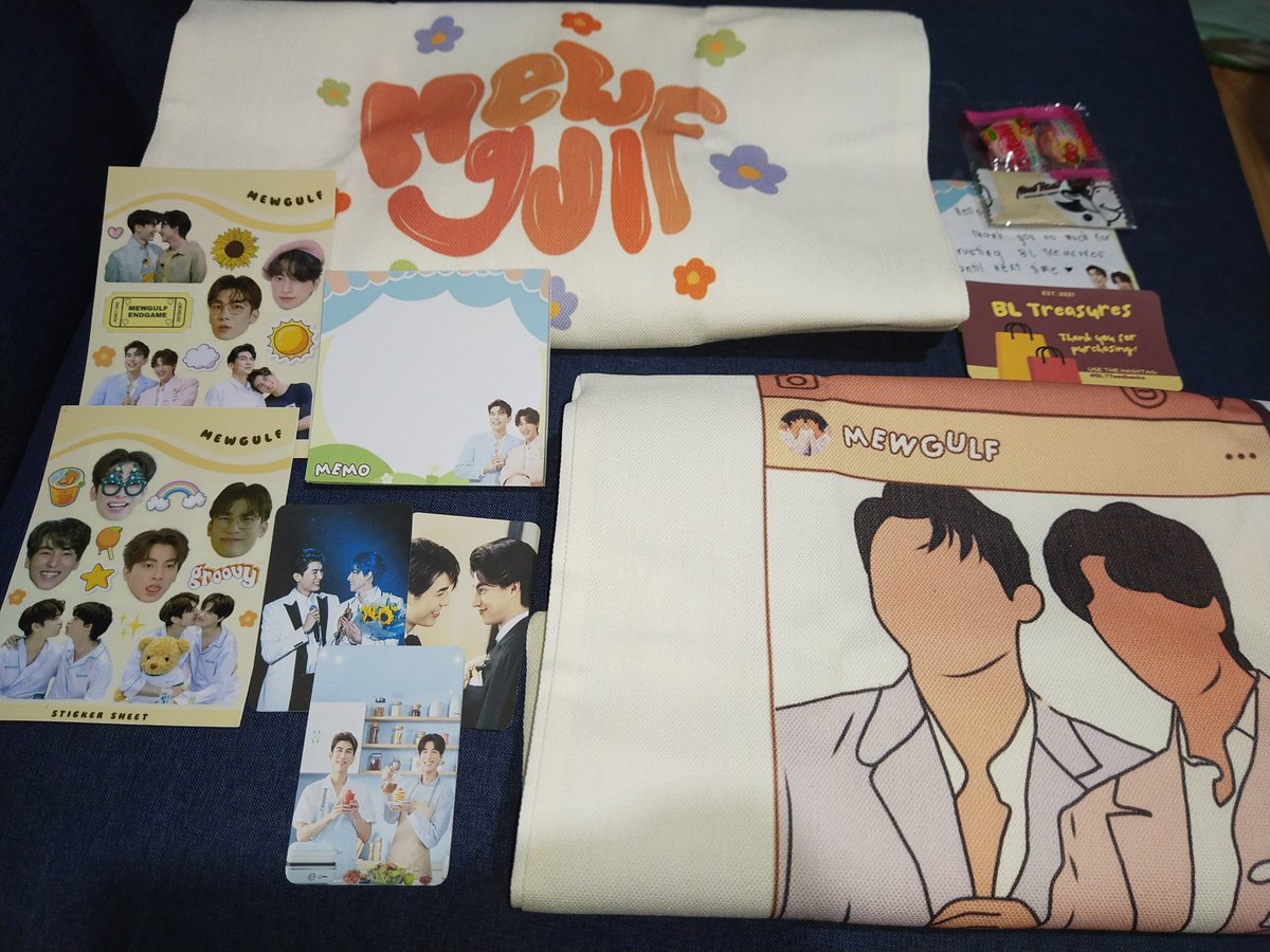 lorelxx's tweet photo. Last Sunday pa dumating yung parcel pero ngayon ko lang nabuksan and sobrang ganda niya worth it ang pagbili ko ❣️ Thank you @Treasures_BL 
#BLTfeedbacks https://t.co/4Q7qGQwgTn