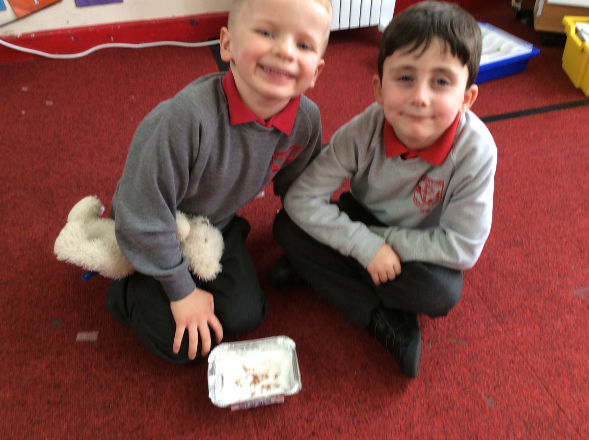 PrentonPrimary's tweet photo. Growing cress for Science week. https://t.co/ySm2KvvTdf