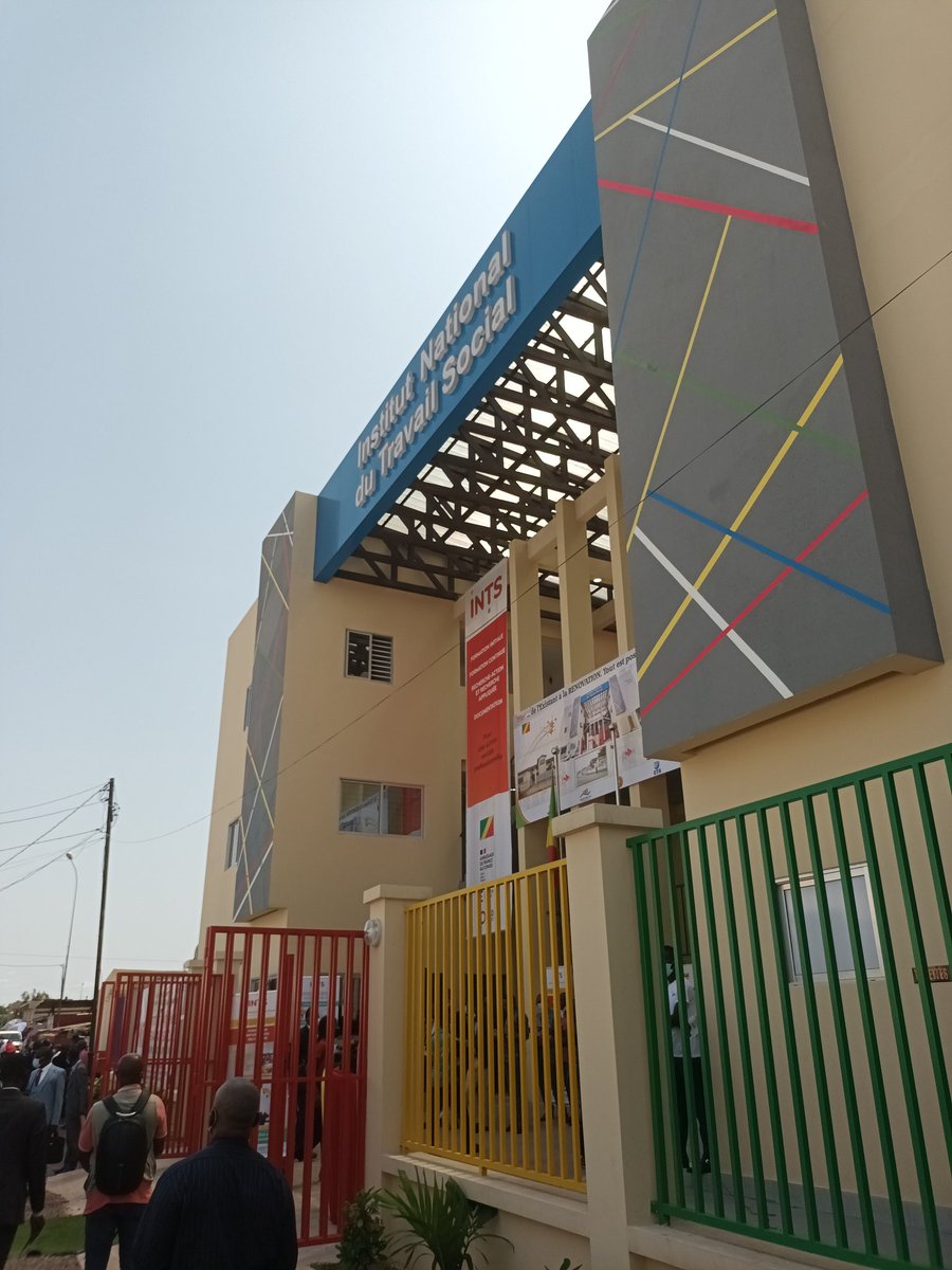 Rohen_dAigle's tweet photo. Inauguration de l'Institut National du Travail Social (INTS) pour une action sociale professionnelle au Congo @Aff_Sociales_CG @AFD_France @ambafran_congo @expertisefrance #JourneeMondialeDuTravailSocial https://t.co/ZgxMi1fjMB