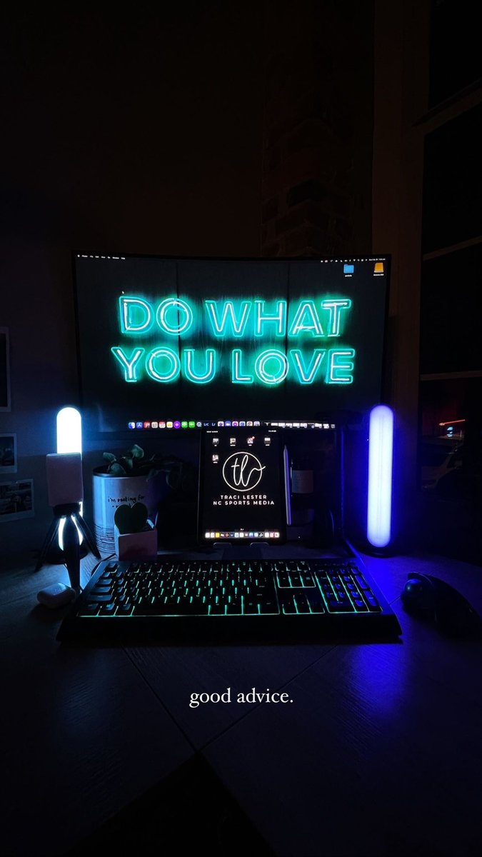 I created this career out of thin air, limited resources and nothing but the support of my ppl ❤️  I'll never forget the day I got a real setup.