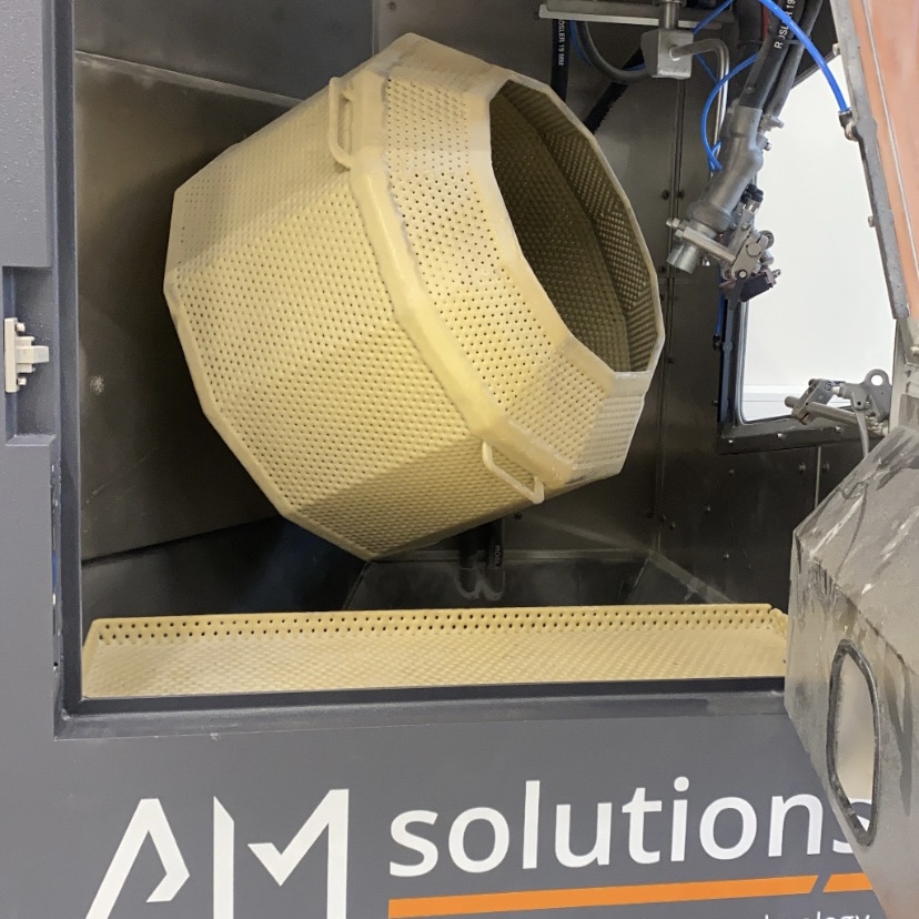 IAM3DHUB's tweet photo. Just completed the installation at the @IAM3DHUB of the ROSLER #AMSolutions equiment in our new facilities in @DFactoryBCN. We have fully operative the #PostProcessing S1 & M1 machines for #depowering, #cleaning, #smoothing and #massfinishing entrusted by AM Solutions by #Rösler https://t.co/nU2Uniwjxb
