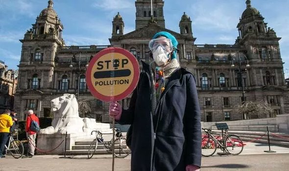 campaign_tree's tweet photo. I'm inviting you all to join me on 1st Apr as I'll be marching for Climate in @NairobiCityGov 
Our message is
#SwitchOffYourEngine #StopPollution 
#ClimateActionNow 

@UNEP @UNHCR_Kenya @lizwathuti @charitynzomo @eujin2 @Fathiaabdalla @Amanda_Carrasco  @HIAS_Kenya @relon_kenya https://t.co/EKrV7H8gGA