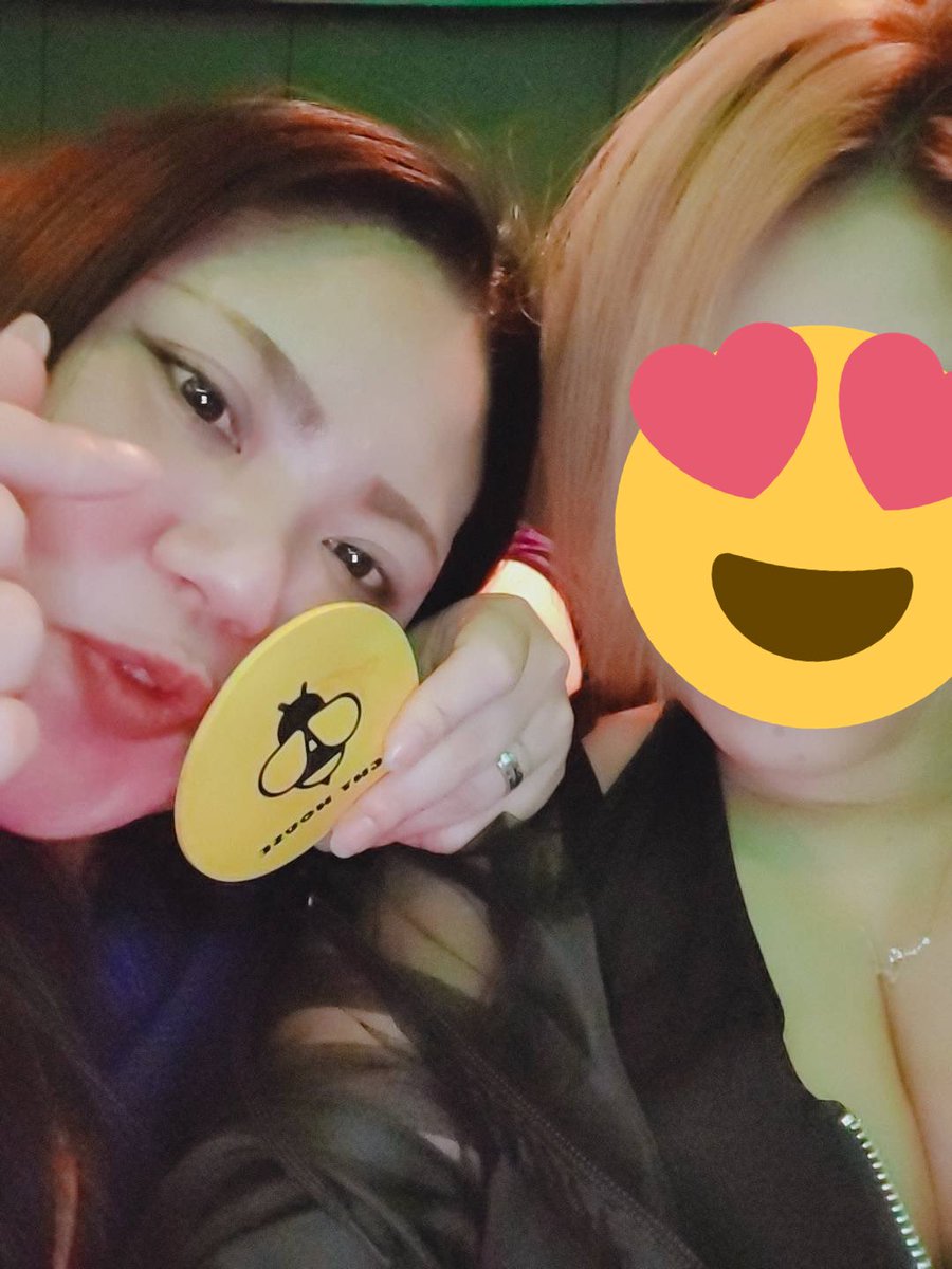 An0531r's tweet photo. 朝まで飲める人まってますん🤪🤙✨

#BAR #アフターバー #ダーツバー
#ホスト #キャバクラ #歌舞伎町
#EIGHTHOUSE https://t.co/70kOamULmF