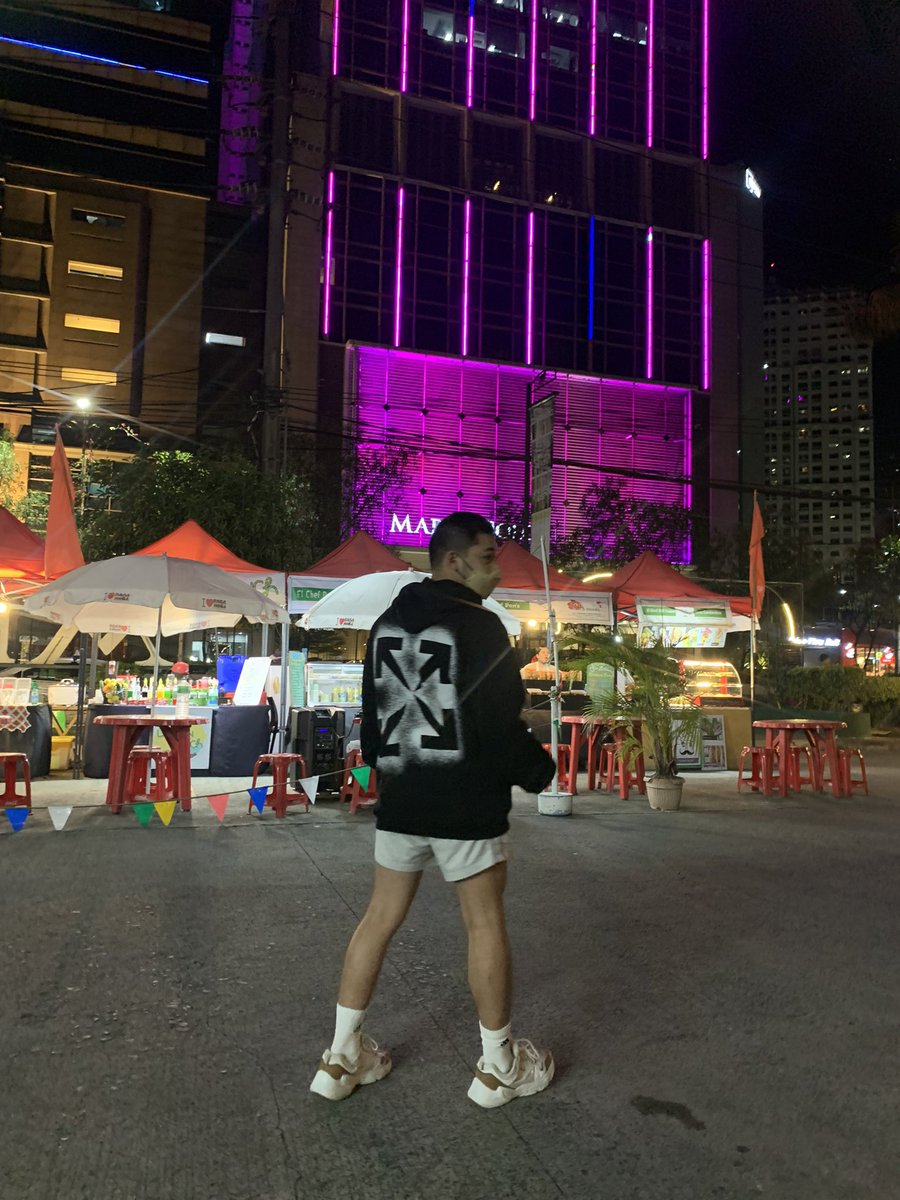 JaysonNaval7's tweet photo. I miss QC🥃 https://t.co/bia8C1pnYc