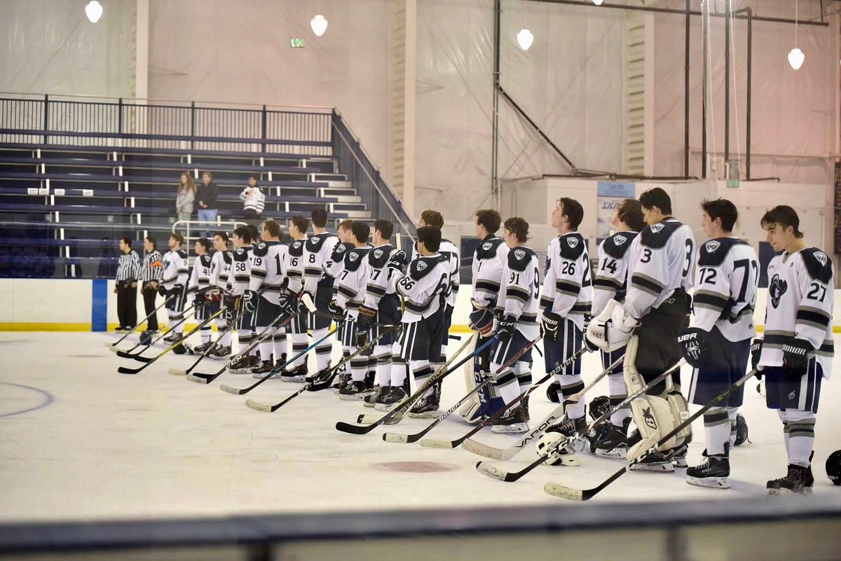 XavierHockey's tweet photo. ATTENTION: It’s the March Gladness time of year again and this year we hope to try and top all other club sports teams at Xavier! The number of donations is what matters so whether you donate $5 or $1000, anything is greatly appreciated! https://t.co/5MYx77O3EF https://t.co/MfOU8actiD