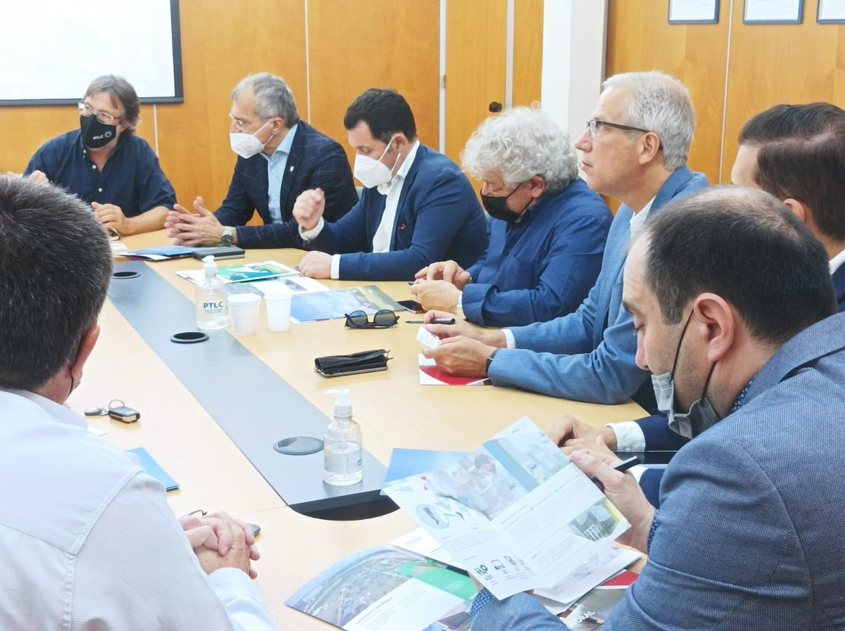 PTLCSAPEM's tweet photo. #PTLC
📢Recibimos la visita de referentes italianos🇮🇹 de @coopstartup, Alessio Di Dio, Direttore Legacoop FVG; y @grazlorenzon, de Project Manager.
📢Los acompañó el Senador Nacional por Santa Fe Dionisio Scarpin.
📢 Estuvieron presentes @dscacchi y la empresa #ingeap https://t.co/jqWS0lhBI5