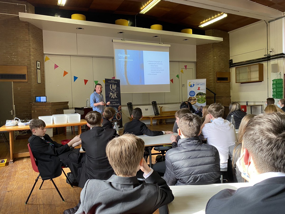 darwincentre's tweet photo. Our keynote speaker today is Dan Lewis from @carymor looking at his career path and his current role in regenerative ocean farming! @HHVCSchool @ScienceWeekUK #climatechange #careers #oceanfarming #seaweed #pembrokeshire #zeroinputfarming https://t.co/grr4in5MIa