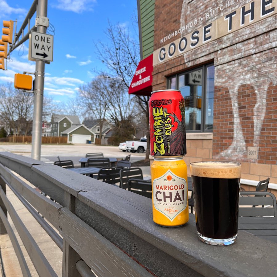 GoosetheMarket's tweet image. blue sky, patio, and #HalfPriceBeers to drink here — Tuesday plans 💯

#TuesdaySpecial #EachWeek #HalfPrice #DineInBeers #Draft #Cans #Bottles