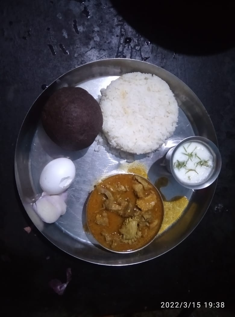 BCWDHASSAN's tweet photo. ಹಾಸನ ಜಿಲ್ಲೆಯ ವಿವಿಧ ವಿದ್ಯಾರ್ಥಿ ನಿಲಯಗಳಲ್ಲಿ ವಾರದ ವಿಶೇಷ ಮಾಂಸಾಹಾರ ಭೋಜನ(ಚಿಕನ್).. https://t.co/ic5bxI5dG0