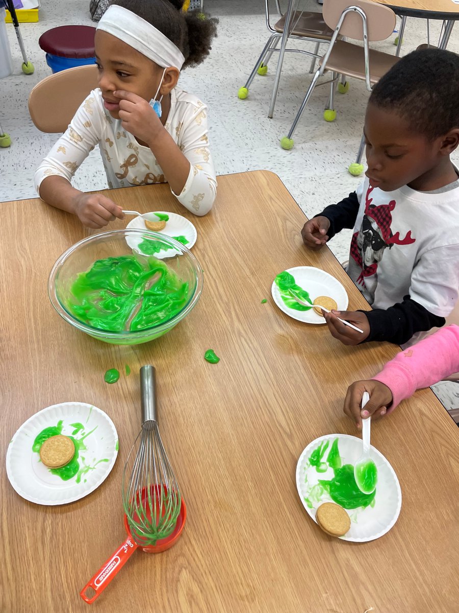 Enriching temporal concepts (first, next, and last) as kindergarten students completed a recipe for green eggs and ham! Yum!!😋 <a href="/RCSDNYS/">Rochester City School District</a> <a href="/LCMLessons/">Dr. Lesli Myers-Small</a> @amytata2 <a href="/RcsdSpeech/">RCSD Speech/Language Department</a> <a href="/RCSDsch19/">RCSD School 19</a> <a href="/ProudPrinc19/">Moniek Silas-Lee</a> @BeatrizLeBron1 <a href="/rm515151/">Rhonda Morien</a> <a href="/CadyMrs/">Mrs. Cady's Speech Room</a>