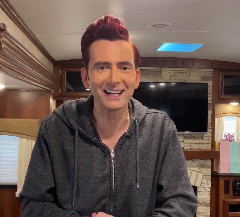 How are these photos over 10 years apart?? David Tennant really is the definition of aging like damn fine wine.