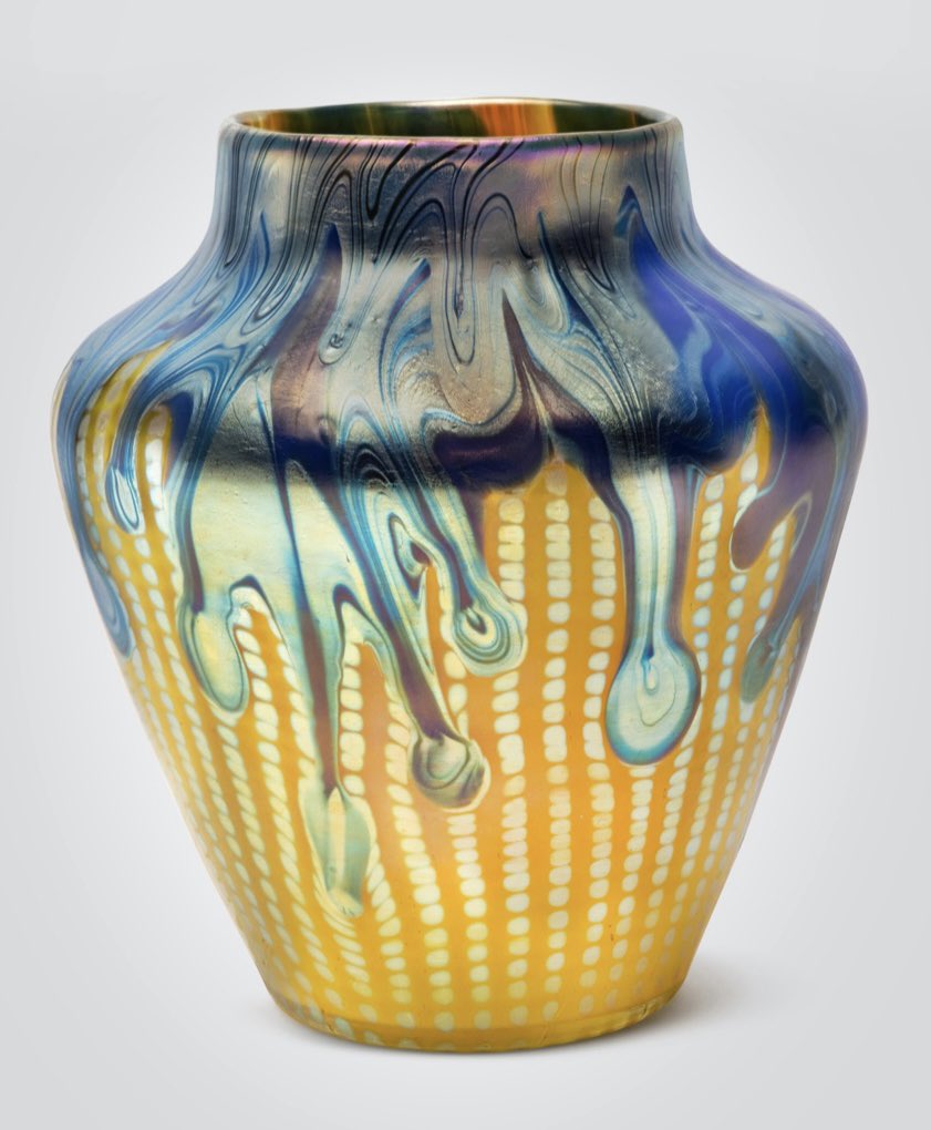 tclary14's tweet photo. Lötz and lötz of activity!! Six glass vases by Lötz sold for a total of $73,000 in this morning’s #sothebysdesign sale @Sothebys https://t.co/yYztGy0zZ9