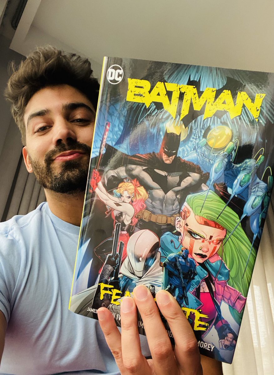 JorgeJimenezArt's tweet image. Hey folks! Today in stores my LAST Batman hardcover with the amazing ⁦@JamesTheFourth as mate, SO proud of this run, and happy to be part of this story with the titans James and Tomeu #team 🔥🦇🚀 #fearstate #batman ⁦@DCComics⁩  Hope you like it!! ⁦@tomeu_morey⁩