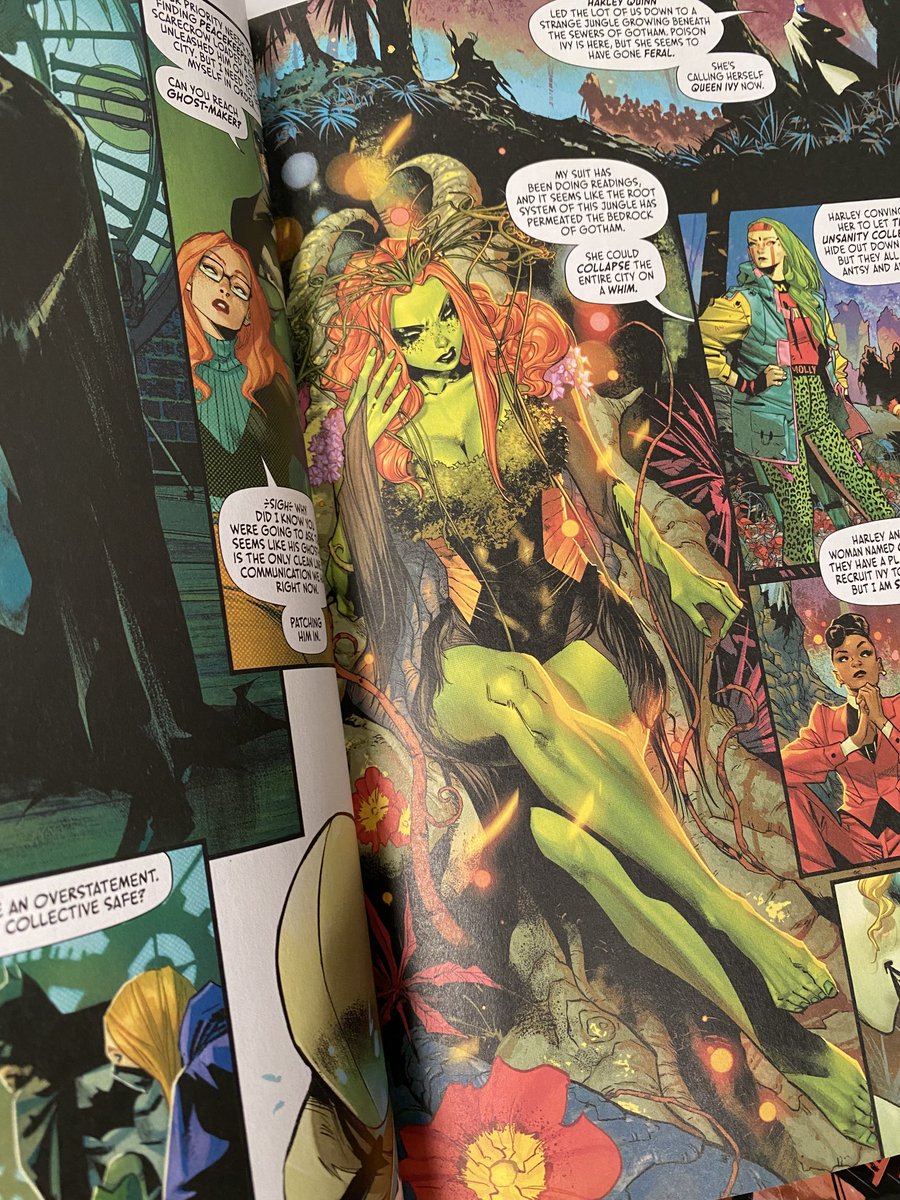 JorgeJimenezArt's tweet image. Hey folks! Today in stores my LAST Batman hardcover with the amazing ⁦@JamesTheFourth as mate, SO proud of this run, and happy to be part of this story with the titans James and Tomeu #team 🔥🦇🚀 #fearstate #batman ⁦@DCComics⁩  Hope you like it!! ⁦@tomeu_morey⁩