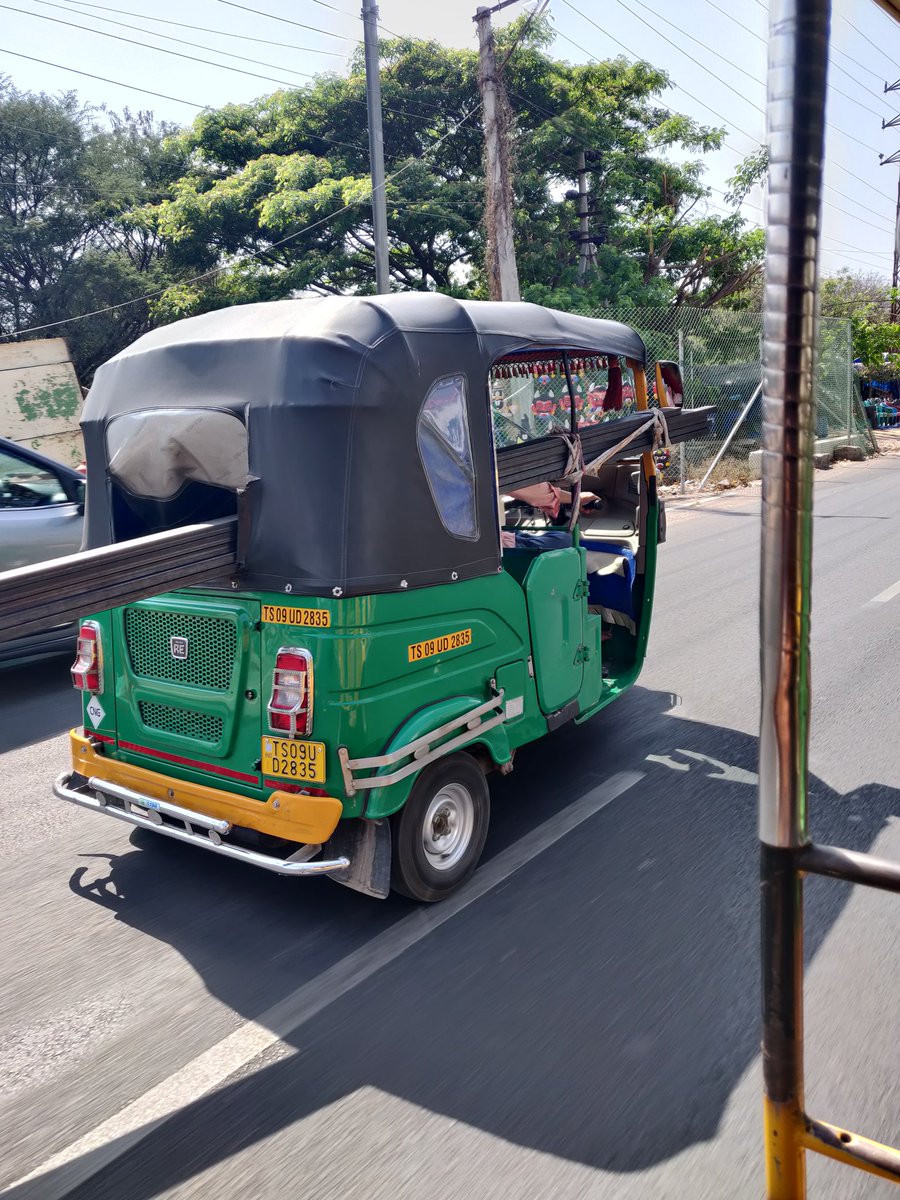 AMARNATH_07's tweet photo. This all happens, not to follow further which causes risk in any public place a motor vehicle is carrying load likely to cause danger to any person. 
@HYDTP @cyberabadpolice @hydcitypolice https://t.co/U8YDUw3iEW