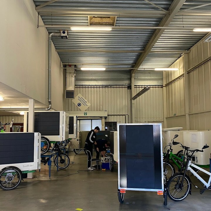 We have moved! A new bright time is upon us ☀️

A couple of weeks ago, we moved all our stuff from Amersfoort to our new facility's in Hoevelaken. A beautiful new space where we can produce a lot more SunRiders. We started off with full energy and can't wait to welcome you t…