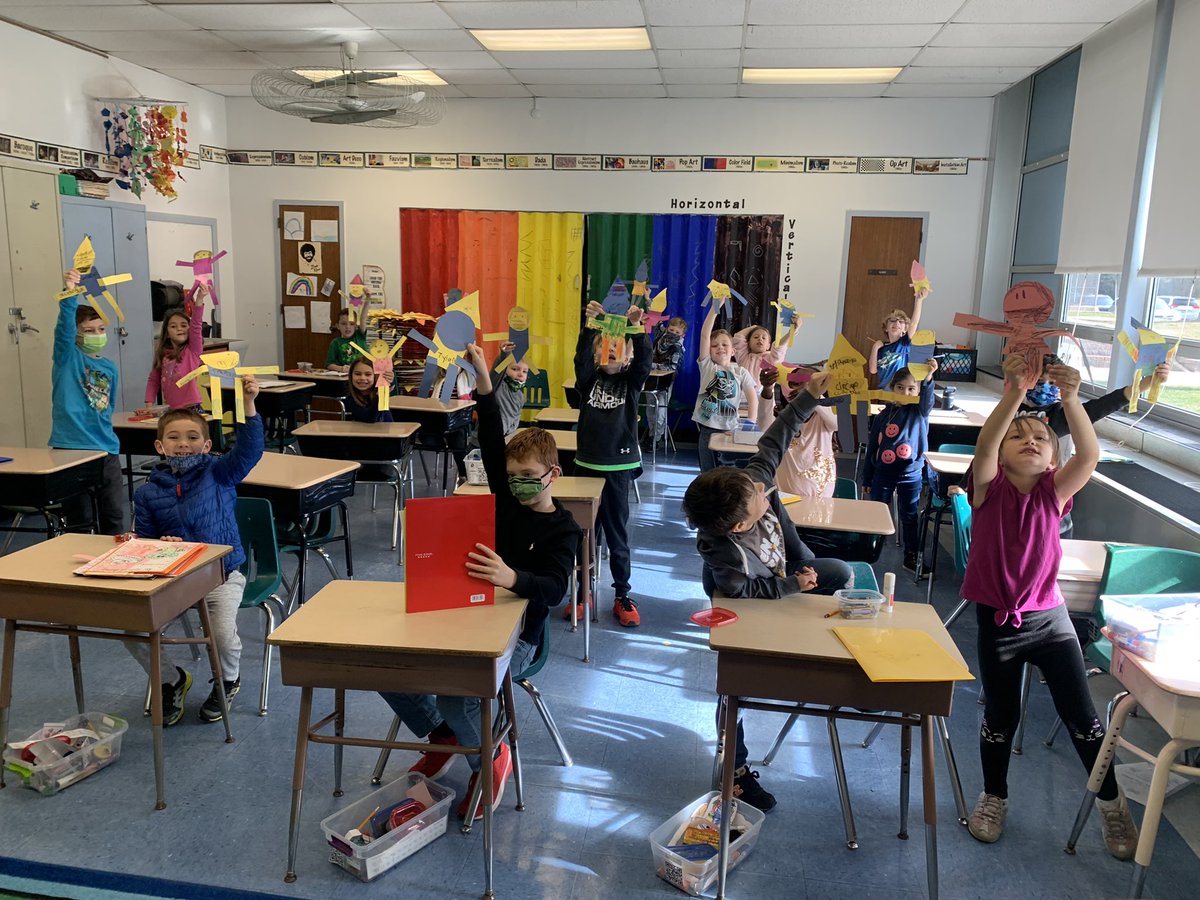 First graders are creating “shape people” after learning all the shapes in Spanish! 🟣🔷🟧🔺 <a href="/Stoy_HTSD/">Stoy School</a> <a href="/Strawbridg_HTSD/">Strawbridge Elementary School</a> <a href="/VanSciver_HTSD/">Van Sciver School</a> <a href="/Jennings_HTSD/">Jennings School</a> <a href="/EdisonHtsd/">Thomas A Edison Elementary School</a>