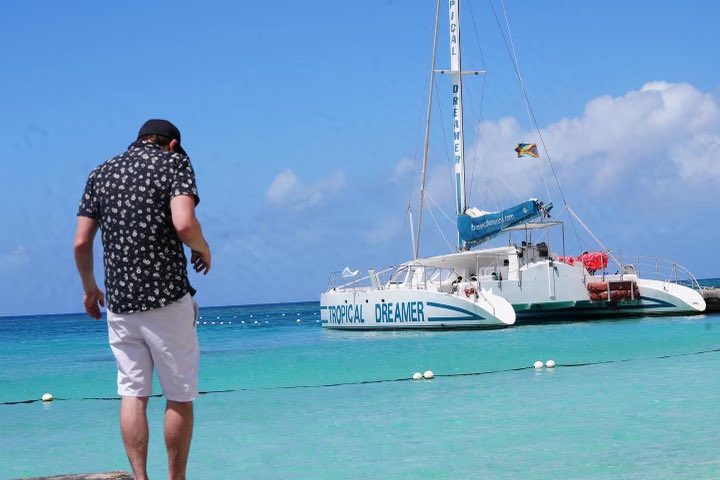 New video out today at noon!

youtu.be/UR334dQ_A6Q