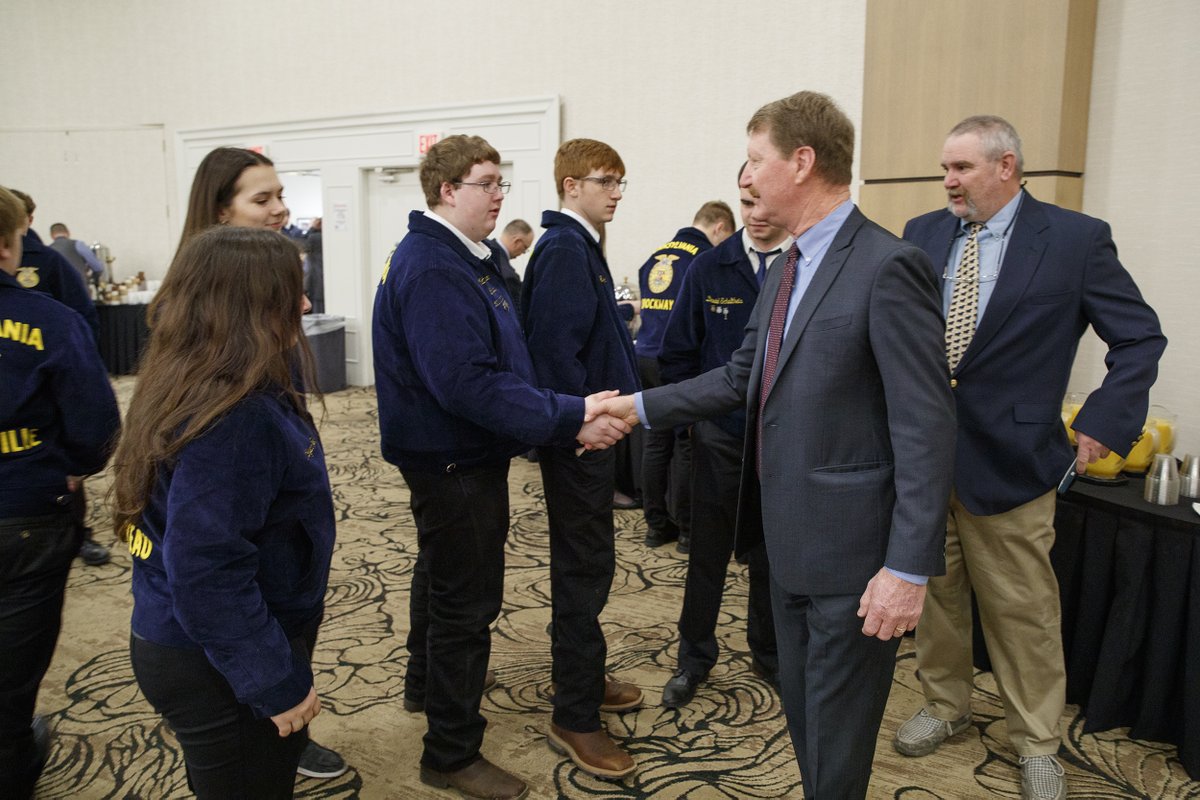 PASenAgComm's tweet image. On the final morning of the State Legislative Leadership Conference, Chairman @SenElderVogelJr joined over 400 Future Farmers of America for breakfast. This concludes a three day workshop highlighting the legislative process and how government works.