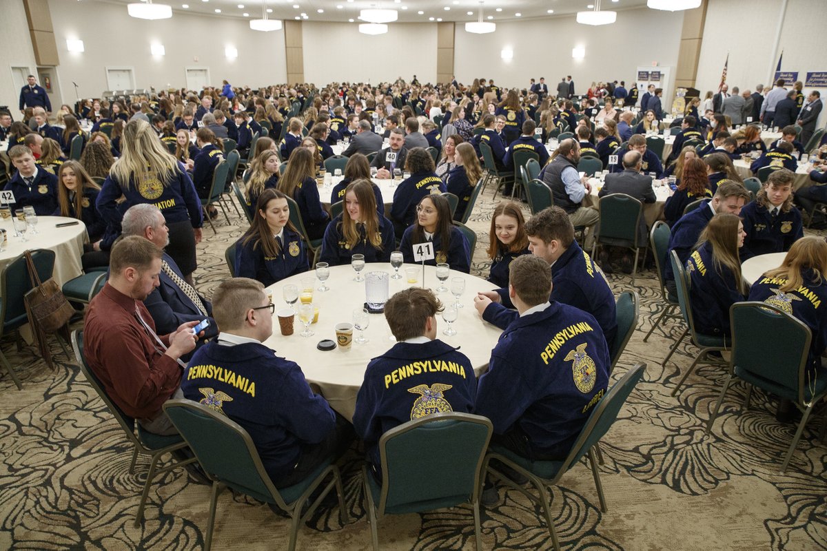 PASenAgComm's tweet image. On the final morning of the State Legislative Leadership Conference, Chairman @SenElderVogelJr joined over 400 Future Farmers of America for breakfast. This concludes a three day workshop highlighting the legislative process and how government works.