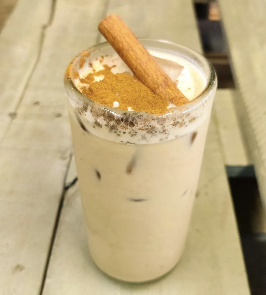 dineblackla's tweet photo. Visit @patriacoffee to try their Cafe De Olla Latte. I mean….😍

📍108 Alameda St, Compton, CA 90221
⏰ Monday - Friday | 8am - 3pm 
Saturday and Sunday 8am - 4pm 

📸: @patriacoffee https://t.co/fOxGO1ri02