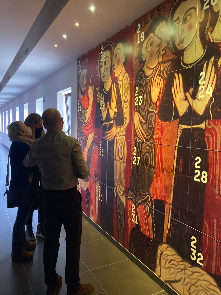 SeminariVic's tweet photo. Avui ens ha visitat la delegada del govern de la @govern , @RosaVestit per mostrar el caràcter #formatiu de l’edifici.
👉 https://t.co/o5OMBqFzpy https://t.co/r7GycMcyvB