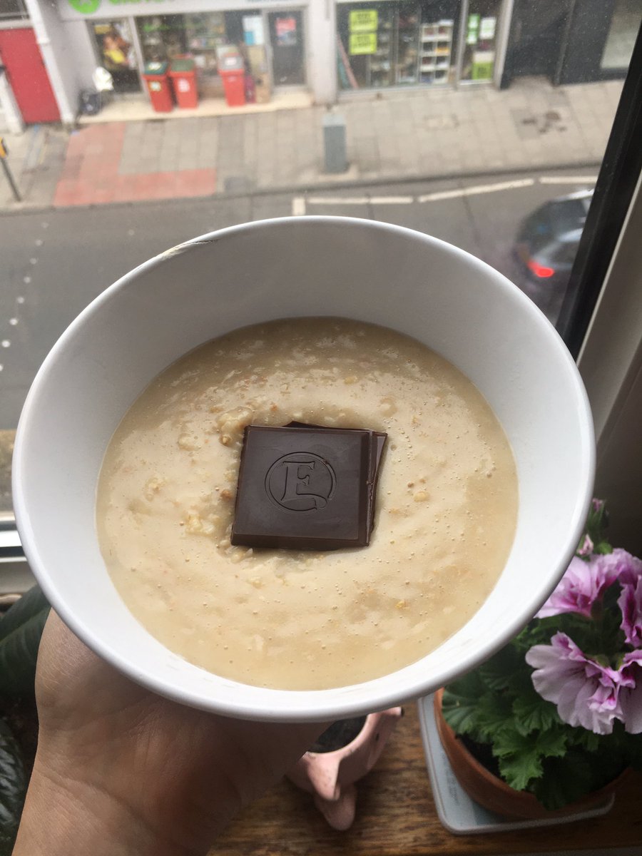 veganaloca's tweet photo. Todavía no puedo creer lo hermosa que se veía mi avena en la mañana https://t.co/Rm1Mg4tpjx