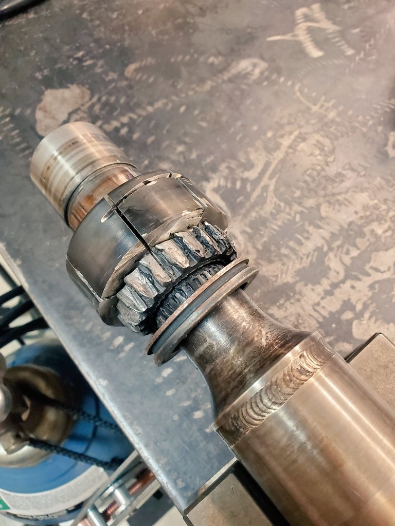 AL Drive Line 👌 on Twitter "The beauty of a 3 piece drive shaft design