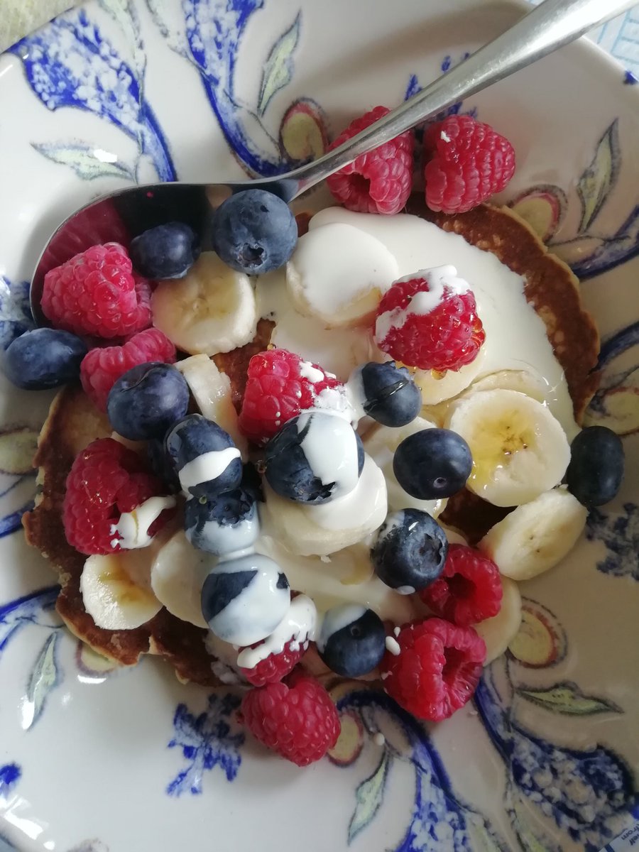 Chez_Em's tweet photo. Treats...no refined sugar .. #LentFast pass🥳 https://t.co/ntETQexdYZ