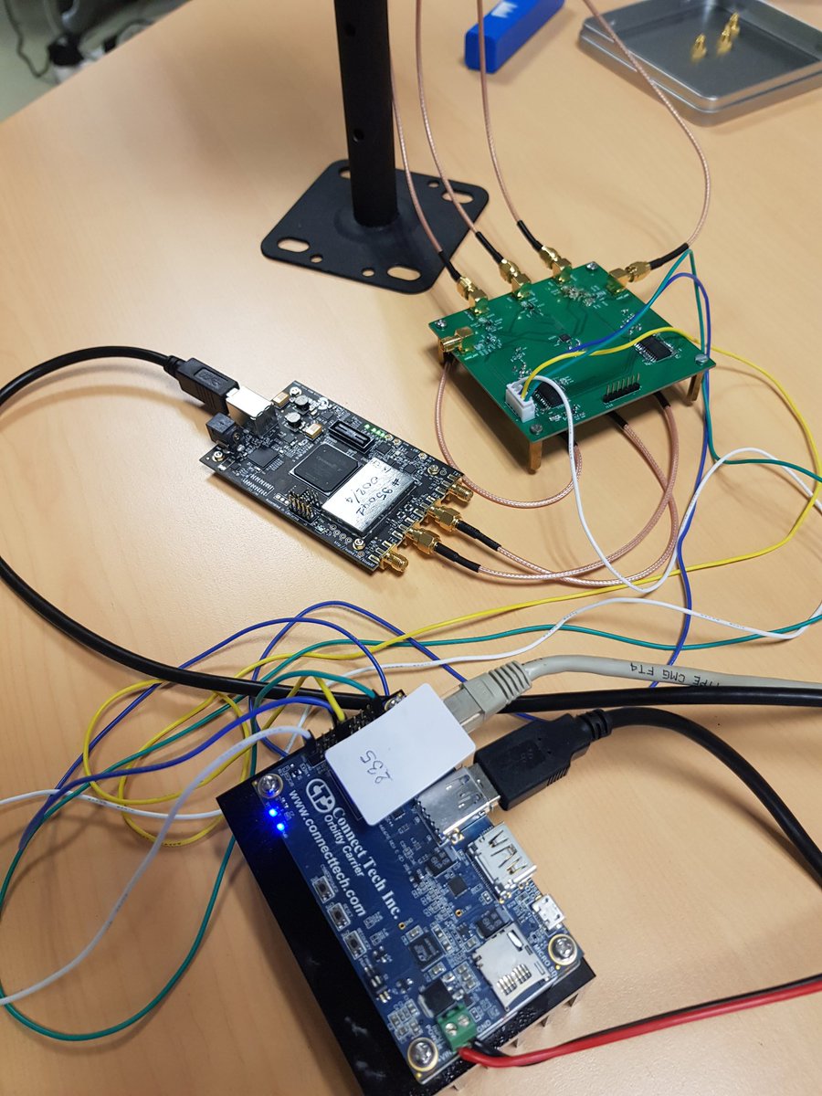 SDR_Radio's tweet photo. Working on RF signal direction estimation, using spiral antennas, interferometry and our #SDR Virtual Machine. Now fighting with multipath in the office 😑 https://t.co/5XcbIcOp6m