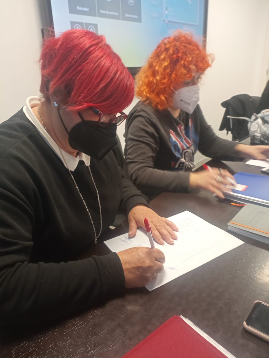 Amparo Palomares tweet media