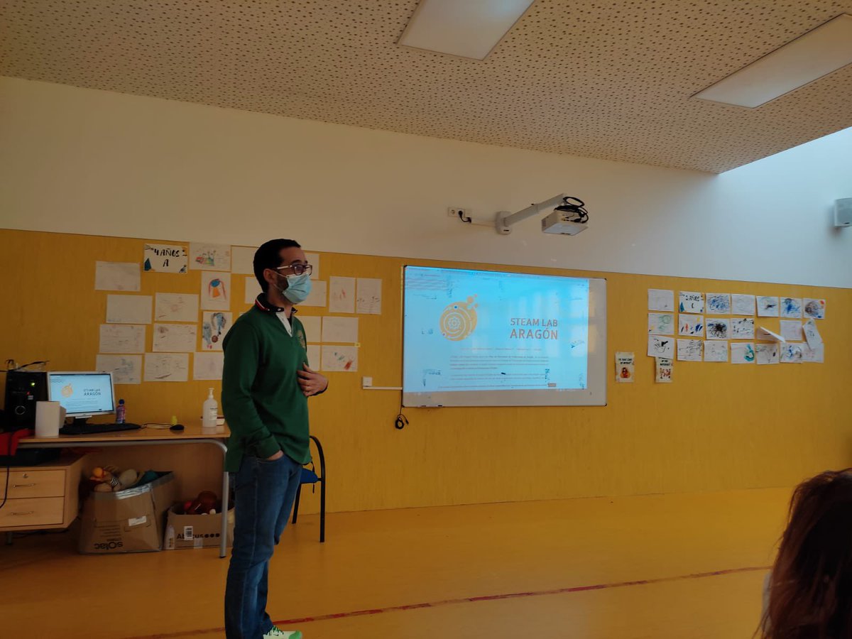 cpmariadeavila's tweet photo. Hemos podido dar unas pinceladas del proyecto #STEAMLabARAGON en el #CPISoledadPuertolas #STEAMLabCentros @dgafprofesorado @tonimartinez24 @gustarcef @diegoarroyom @TeresaBallestin https://t.co/spgMddgTIF