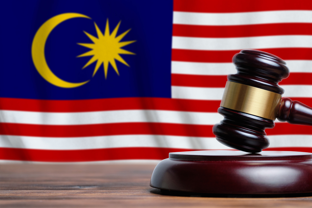 NewsBFM's tweet image. 1. The Court of Appeal in a 2-1 majority decision has ruled that a woman who was born in a hospital in Kuala Lumpur and abandoned at birth, is entitled to Malaysian citizenship.

The 23-year-old woman was adopted by Malaysian parents when she was just a week old.